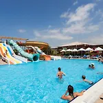Calimera Hane Garden 5* Side