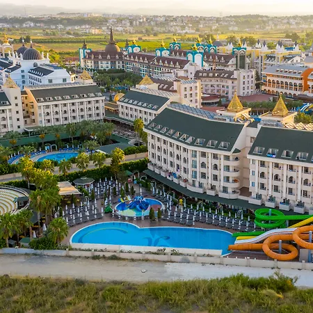 Calimera Hane Garden Side