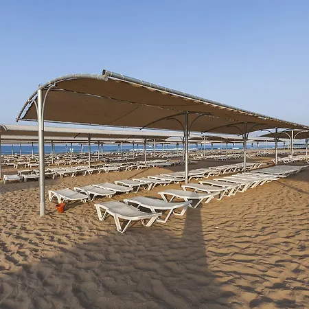 Calimera Hane Garden